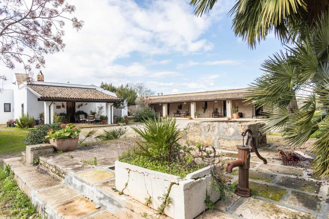 Villa Agriturismo De Lorenzi Casarano Exterior foto